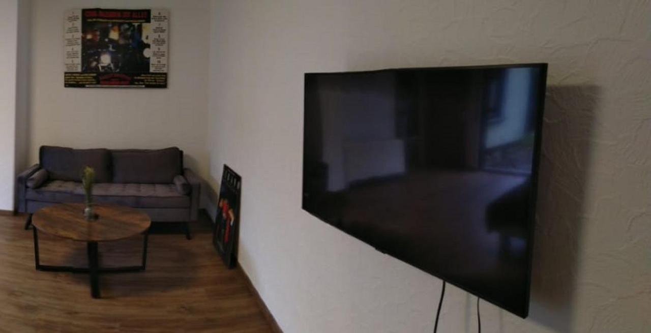 Kleine Ferienwohnung, Einzimmeraparment In Altenkirchen Almersbach Εξωτερικό φωτογραφία